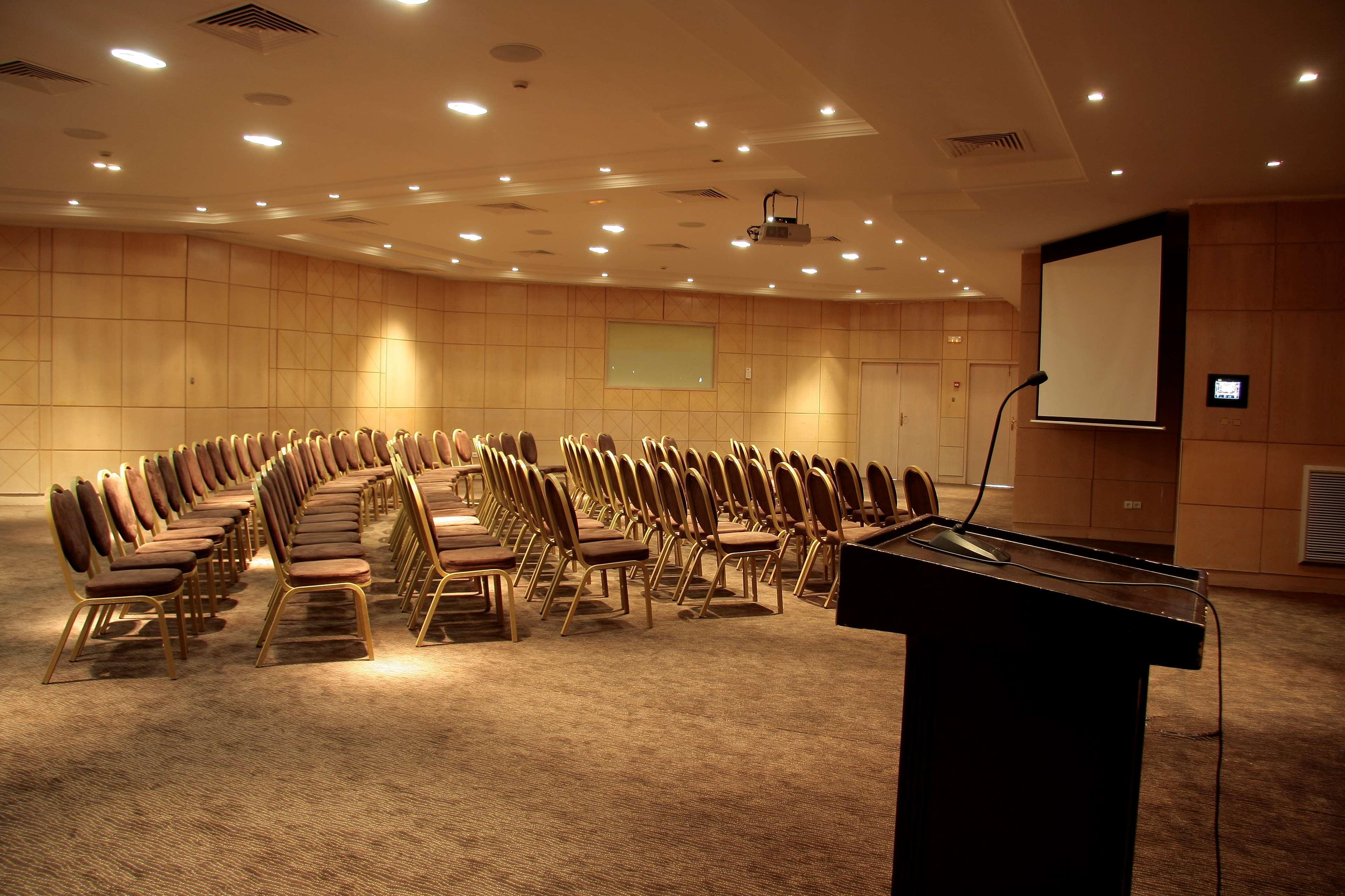 Radisson Blu Palace Resort & Thalasso, Djerba Mezraia Dış mekan fotoğraf A conference room