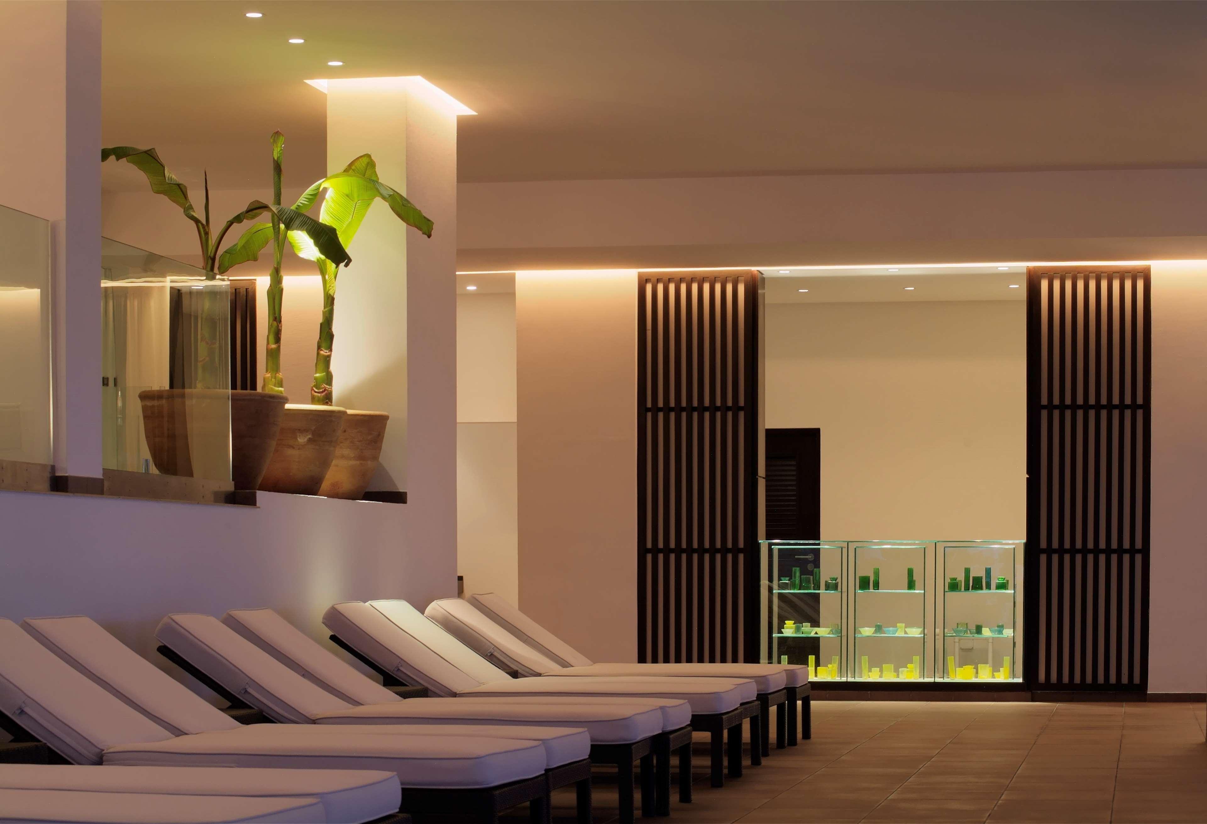Radisson Blu Palace Resort & Thalasso, Djerba Mezraia Dış mekan fotoğraf The spa at The Standard, East Village
