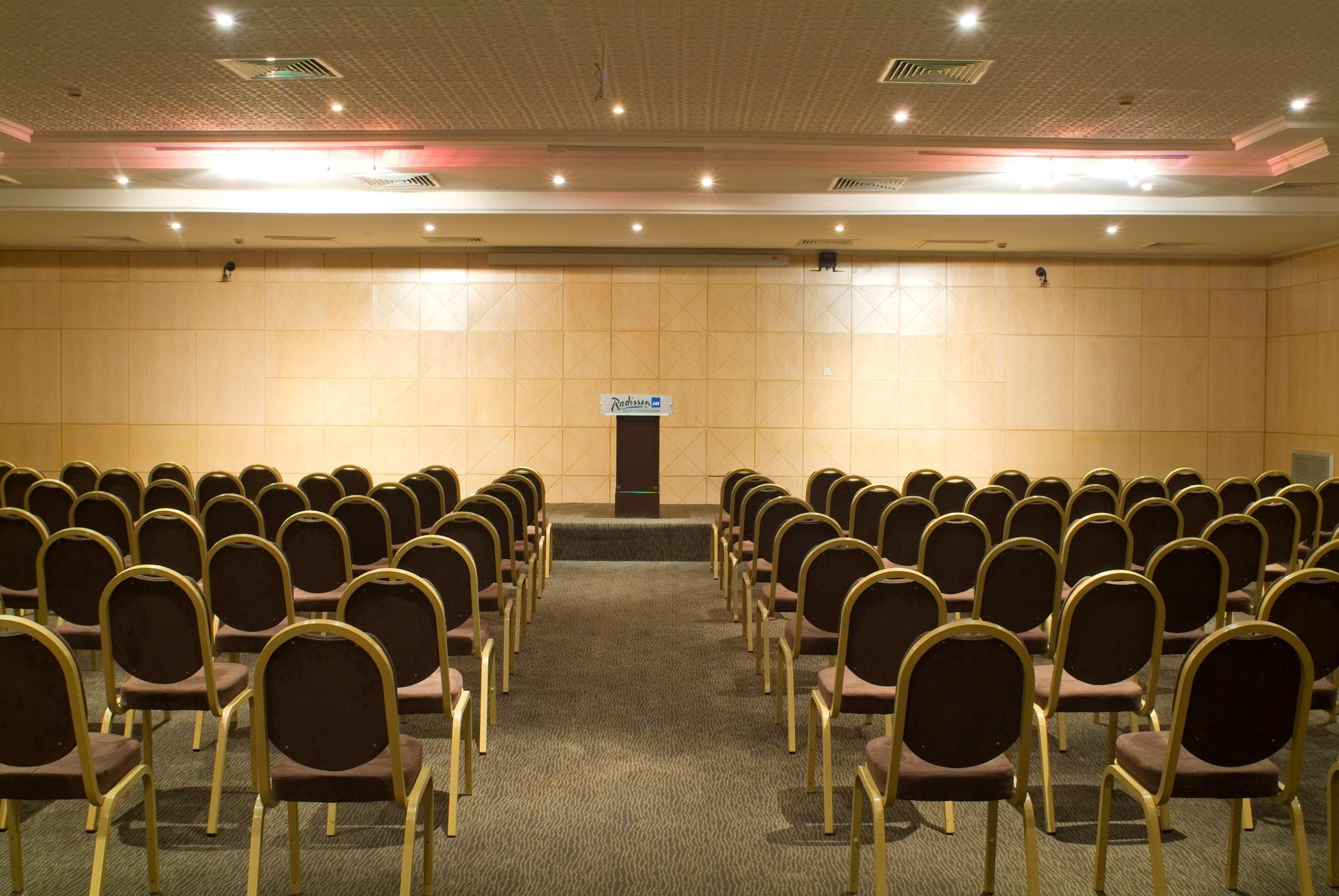 Radisson Blu Palace Resort & Thalasso, Djerba Mezraia Dış mekan fotoğraf The main conference room