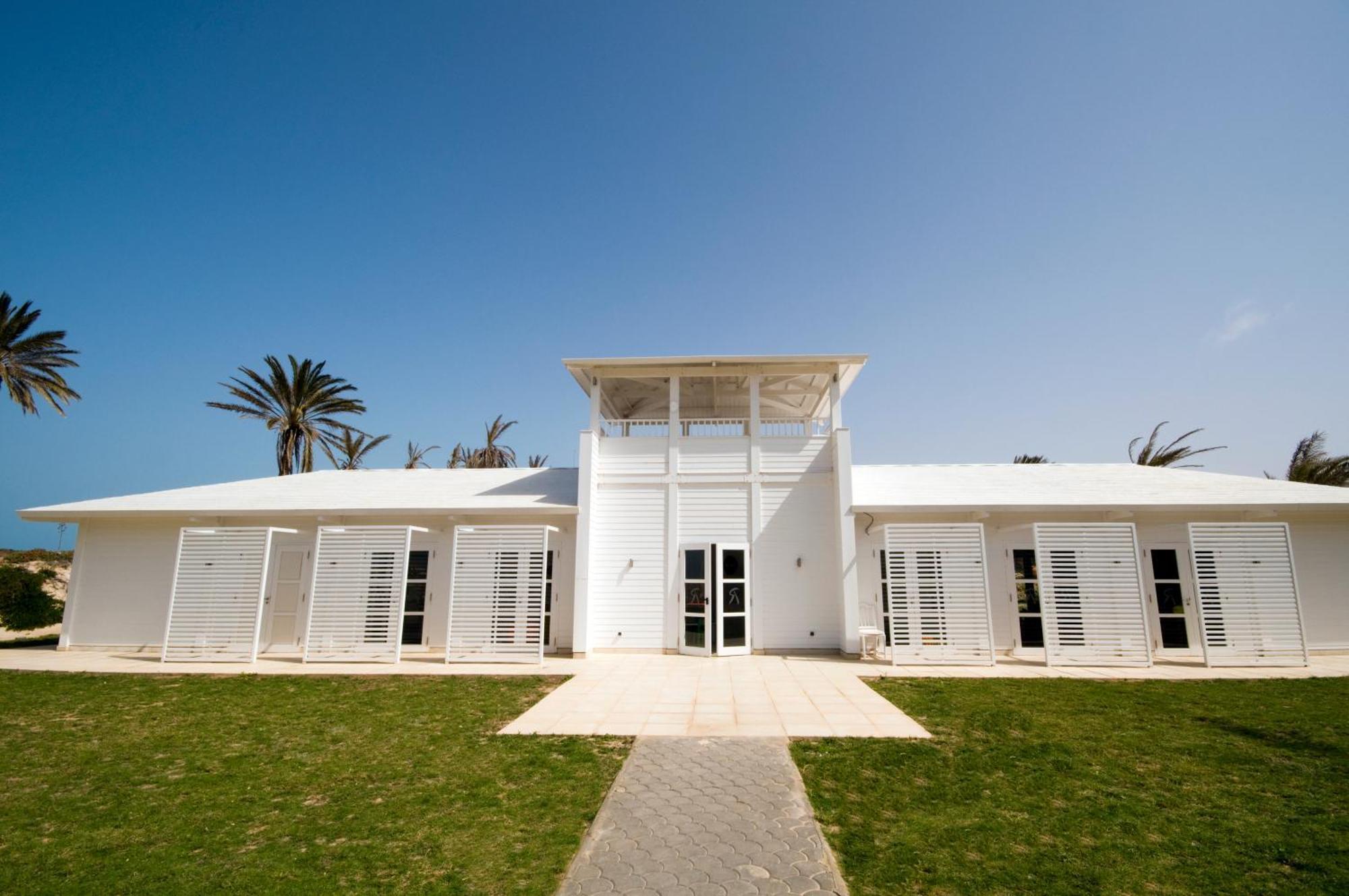 Radisson Blu Palace Resort & Thalasso, Djerba Mezraia Dış mekan fotoğraf The new terminal